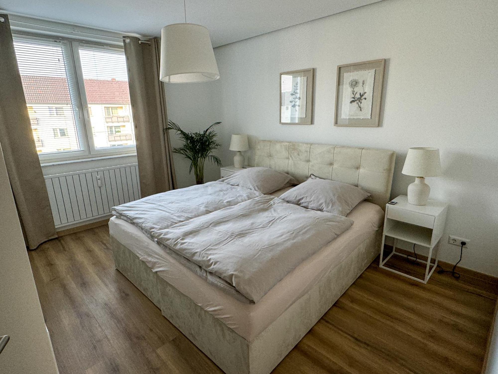 Neue Stilvolle 2-Zimmer Wohnung Im Zentrum Von Wolfsburg Exterior foto